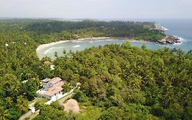 Serene Villa Hiriketiya